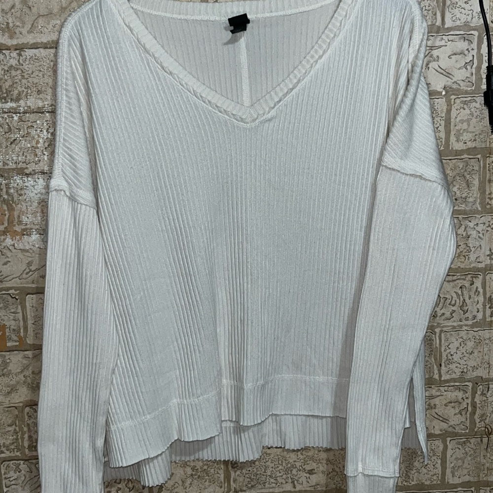 Wild Fable White Ribbed V-Neck Sweatshirt
